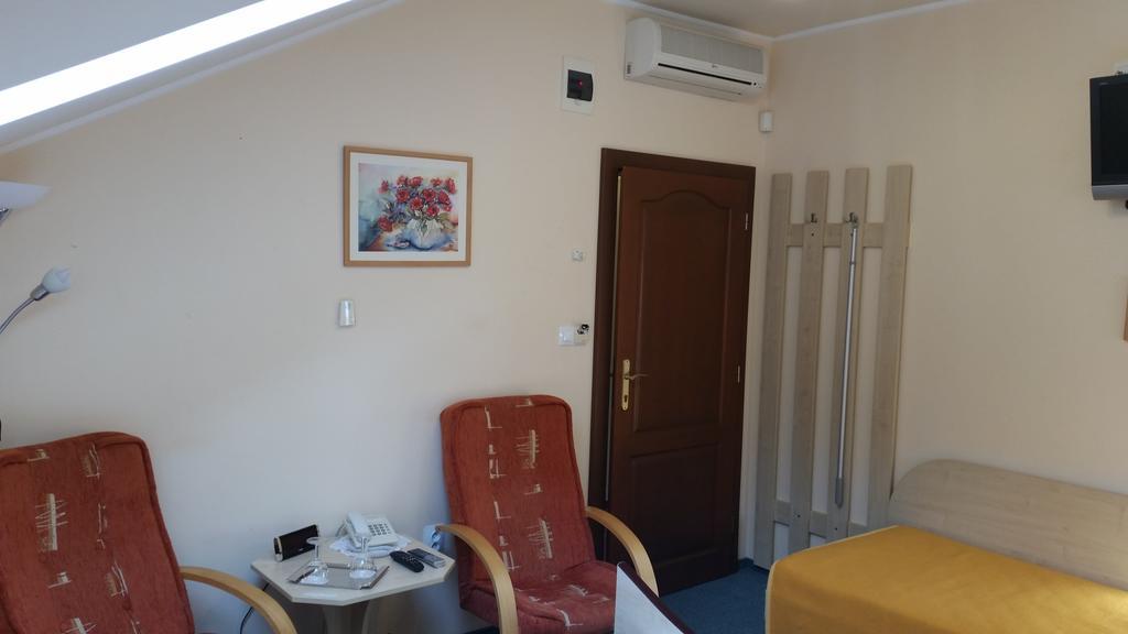 Penzión Zlatý Jeleň Košice Exterior foto